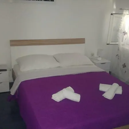 Studio Apartman Suzy *