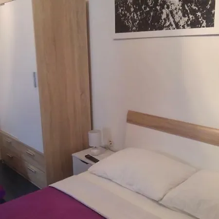 Studio Apartman Suzy 公寓 斯顿