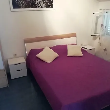 Studio Apartman Suzy * 斯顿